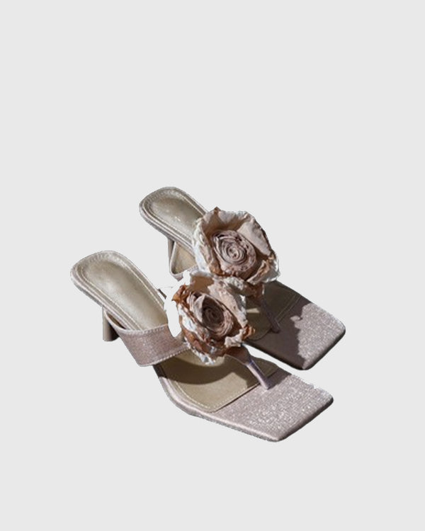 Donata Flower Embellished Slippers In Apricot