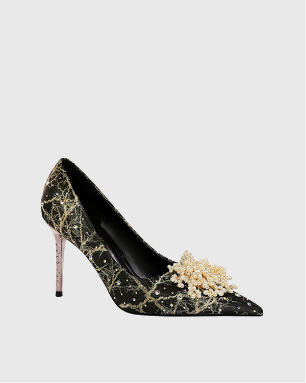 Valo Pearl Flower Vintage Embroidery Pumps In Black